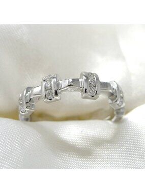 Chanel Quilted Ring White Gold Diamond